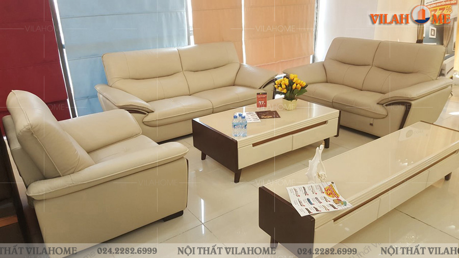 Bộ sofa màu be phòng khách với màu sắc sang trọng thích hợp cho các hộ gia đình ở chung cư 